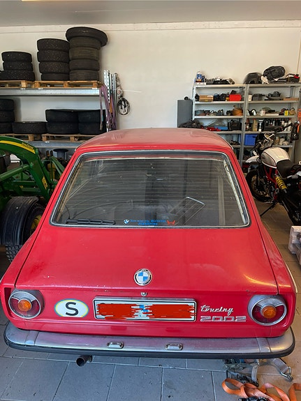 BMW 2002 3 of 7