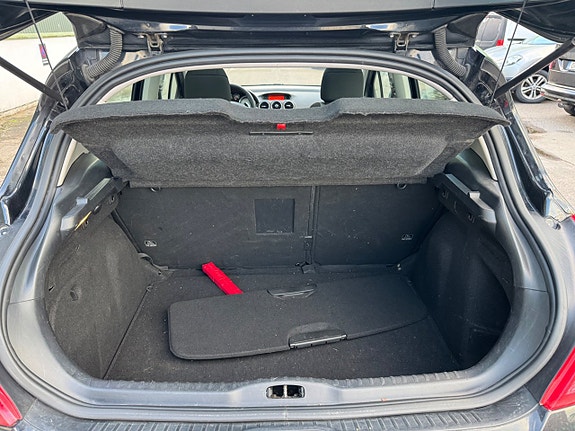 Peugeot 308 16 of 16