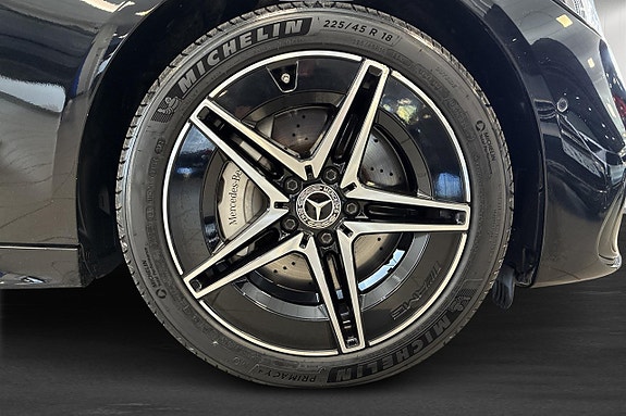 Mercedes-Benz C300 e 11 of 13