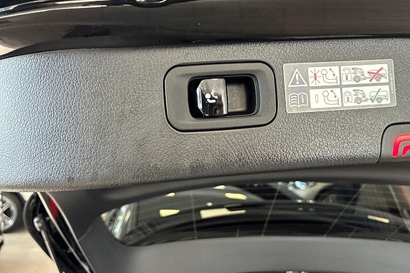 Mercedes-Benz C300 e 12 of 13