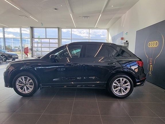 Audi Q3 7 of 20