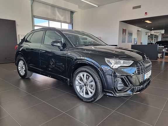 Audi Q3 9 of 20