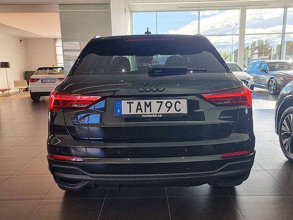 Audi Q3 18 of 20