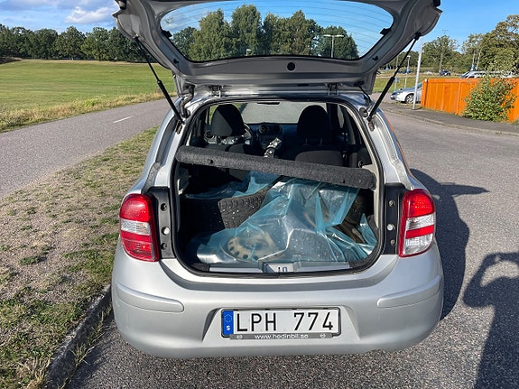 Nissan Micra 7 of 14