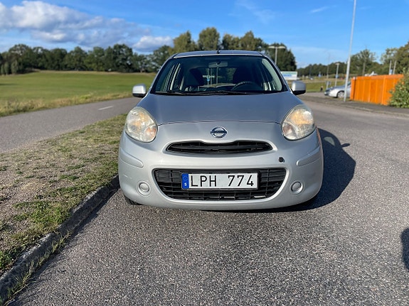 Nissan Micra 4 of 14