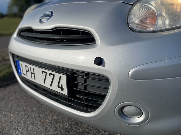 Nissan Micra 6 of 14