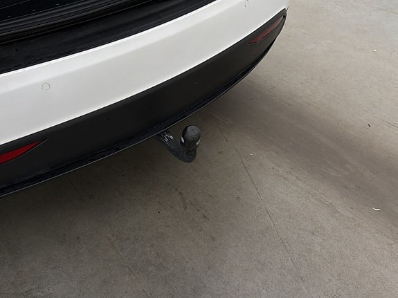 Tesla Model X 12 of 30