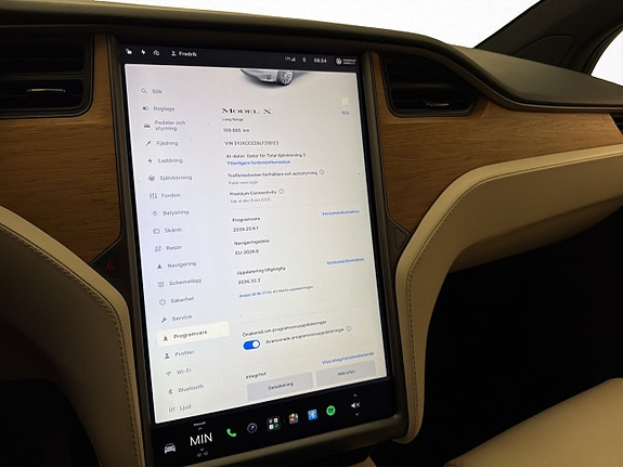 Tesla Model X 26 of 30