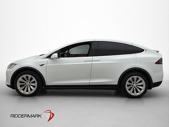 Tesla Model X 5 of 30