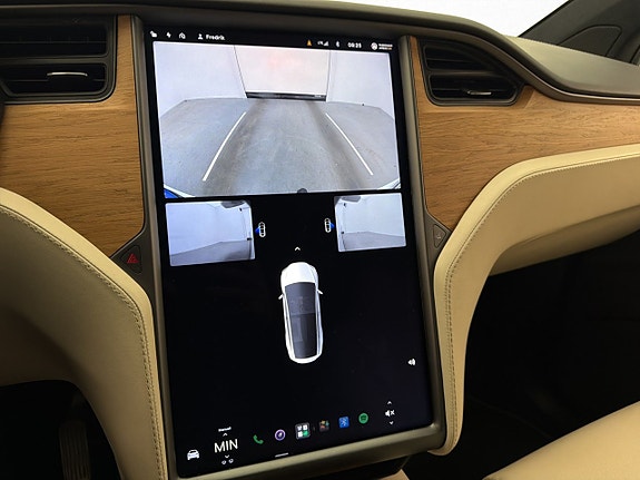 Tesla Model X 22 of 30