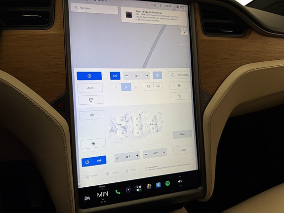 Tesla Model X 23 of 30