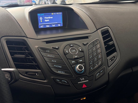 Ford Fiesta 22 of 26