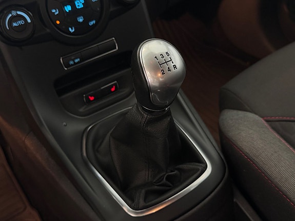 Ford Fiesta 24 of 26