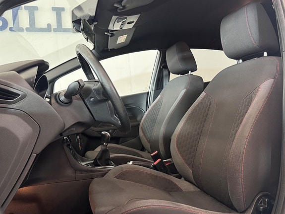 Ford Fiesta 13 of 26
