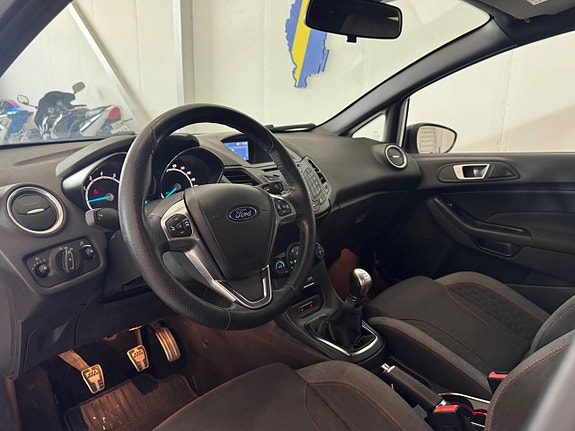 Ford Fiesta 11 of 26