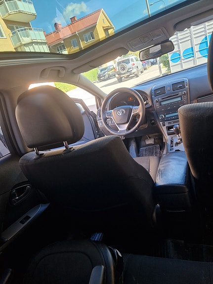 Toyota Avensis 6 of 9