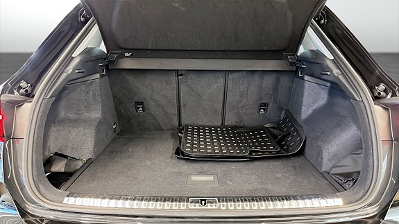 Audi Q3 12 of 15