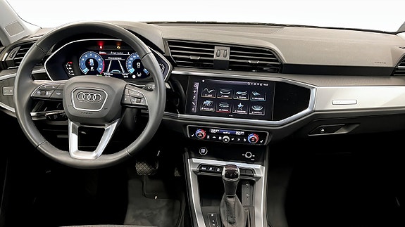 Audi Q3 10 of 15