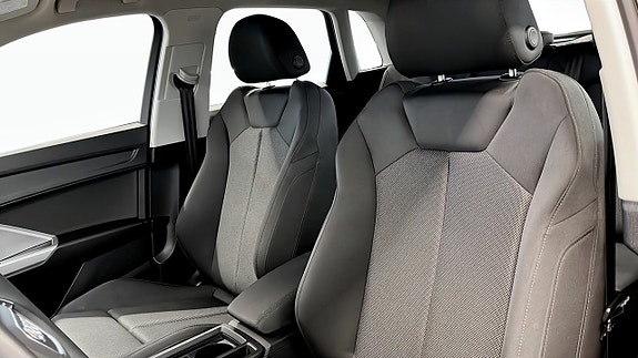 Audi Q3 8 of 15