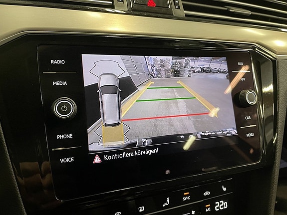 Volkswagen Passat Alltrack 20 of 27