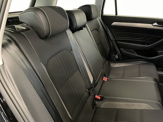 Volkswagen Passat Alltrack 26 of 27