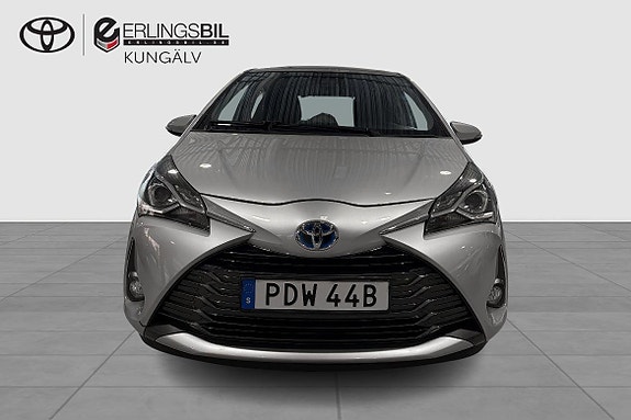 Toyota Yaris 6 of 12
