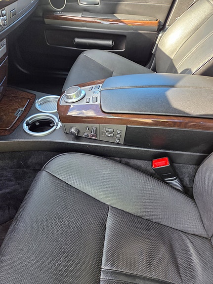 BMW 745d 10 of 10