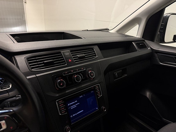 Volkswagen Caddy 18 of 25