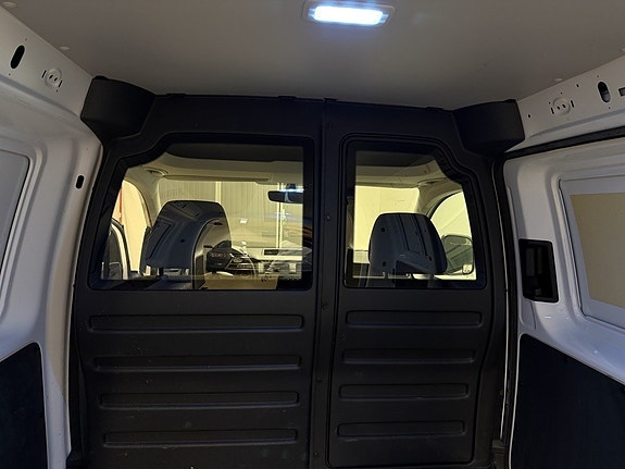 Volkswagen Caddy 8 of 25