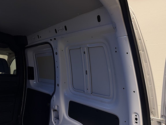Volkswagen Caddy 7 of 25