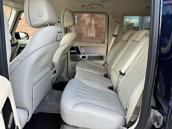 Mercedes-Benz G63 12 of 30