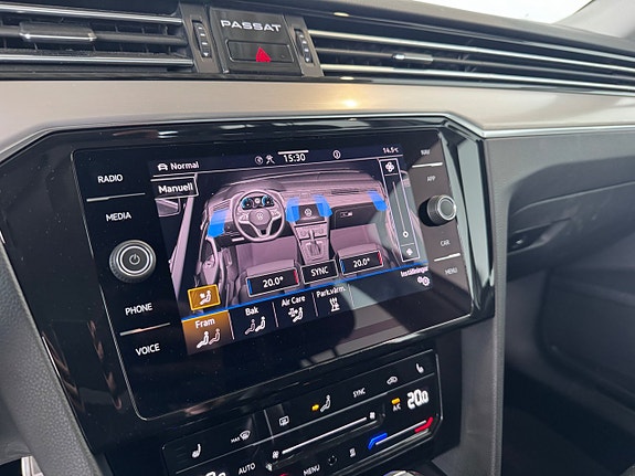 Volkswagen Passat Alltrack 15 of 19
