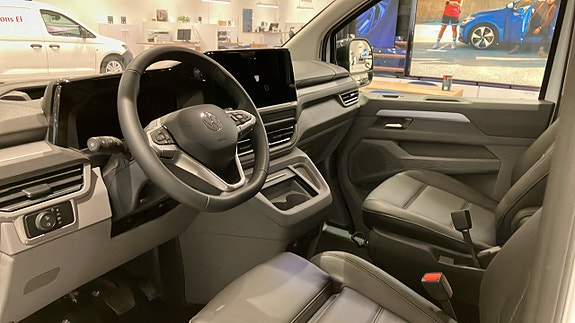 Volkswagen T7 Caravelle Life L2 8-Sits 7 of 15