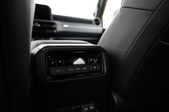 Toyota Land Cruiser 20 of 29