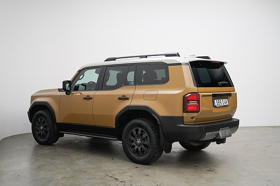 Toyota Land Cruiser 4 of 29