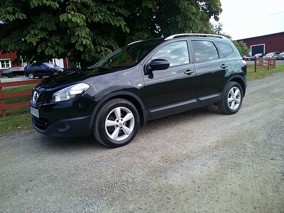 Nissan Qashqai+2 2 of 16