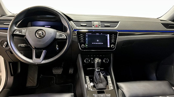 Skoda Superb 10 of 12