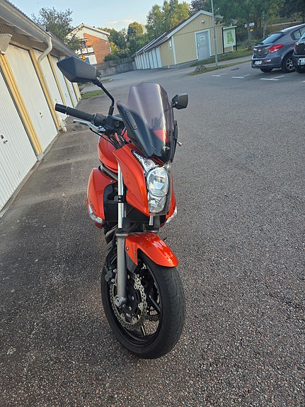 Kawasaki ER-6N ABS 2 of 10