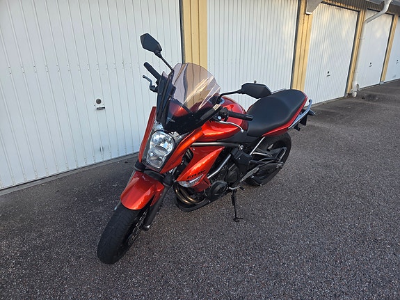 Kawasaki ER-6N ABS 4 of 10
