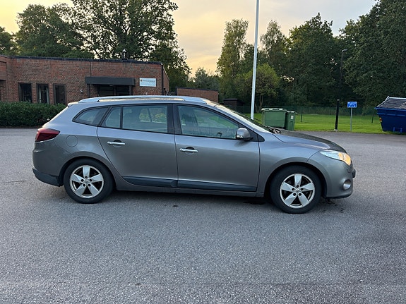Renault Megane III 6 of 11
