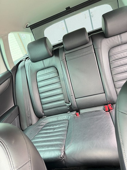 Volkswagen Passat 15 of 19