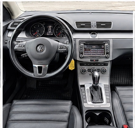 Volkswagen Passat 11 of 19