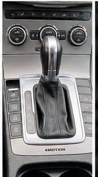 Volkswagen Passat 13 of 19