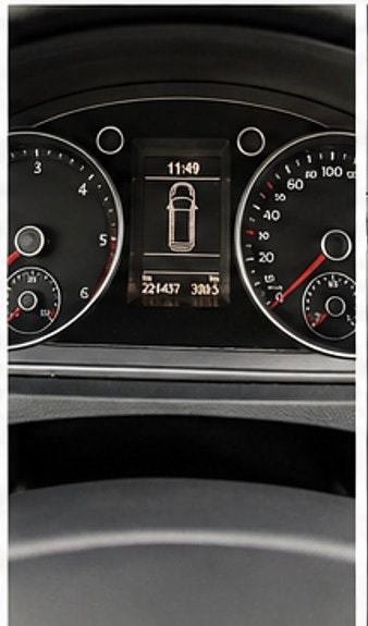 Volkswagen Passat 12 of 19