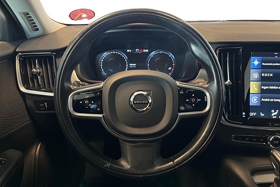 Volvo V90 Cross Country 16 of 30