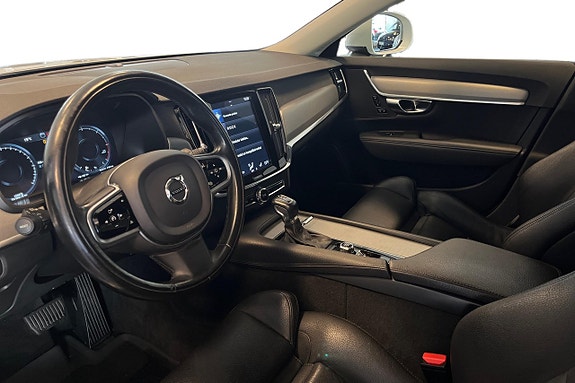 Volvo V90 Cross Country 14 of 30