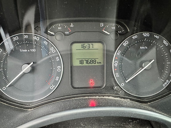 Skoda Octavia 7 of 7