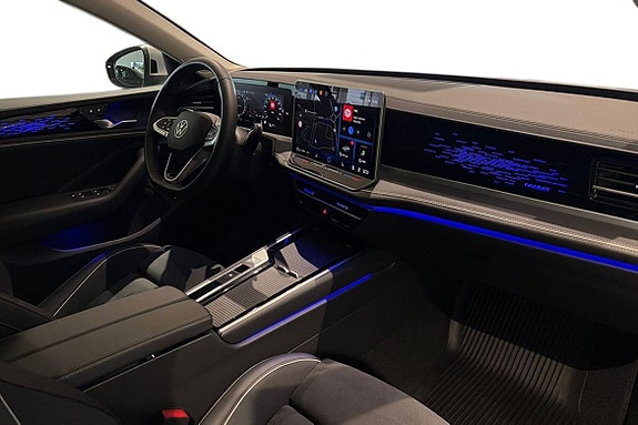 Volkswagen Passat 14 of 25