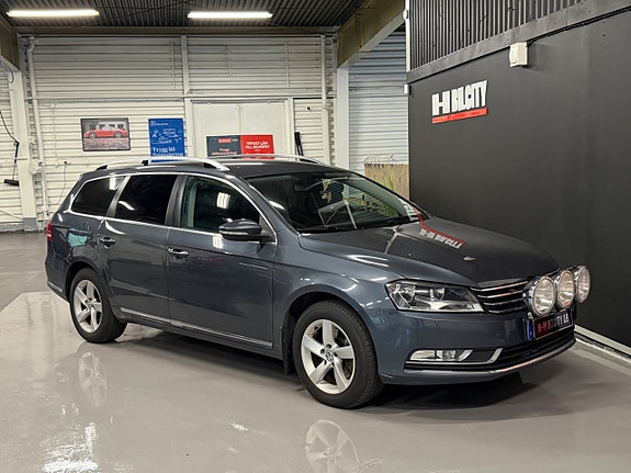 Volkswagen Passat 4 of 11
