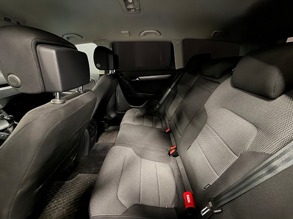 Volkswagen Passat 7 of 11